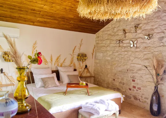 La Cave De Grand Hébergement de vacances *