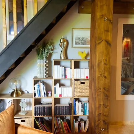 La Cave De Grand Fourques (Gard)