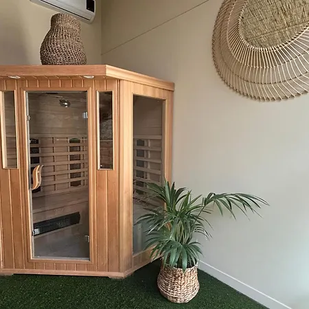 La Cave De Grand Fourques (Gard)