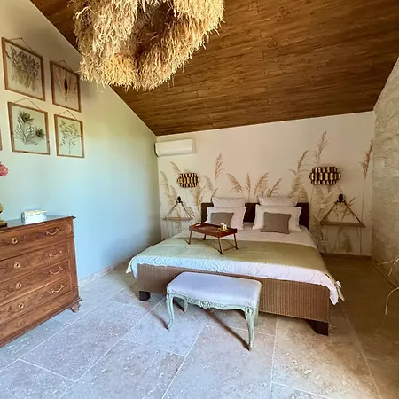 La Cave De Grand * Fourques (Gard)